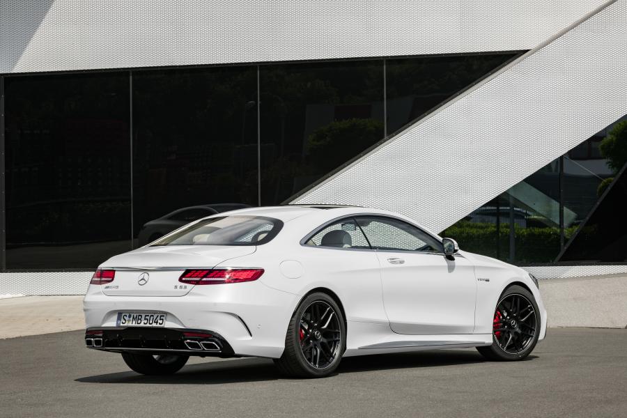  Mercedes-AMG S63 4Matic+ Coupe (C217) 2017 года  (WW) (фото 7 из 17)